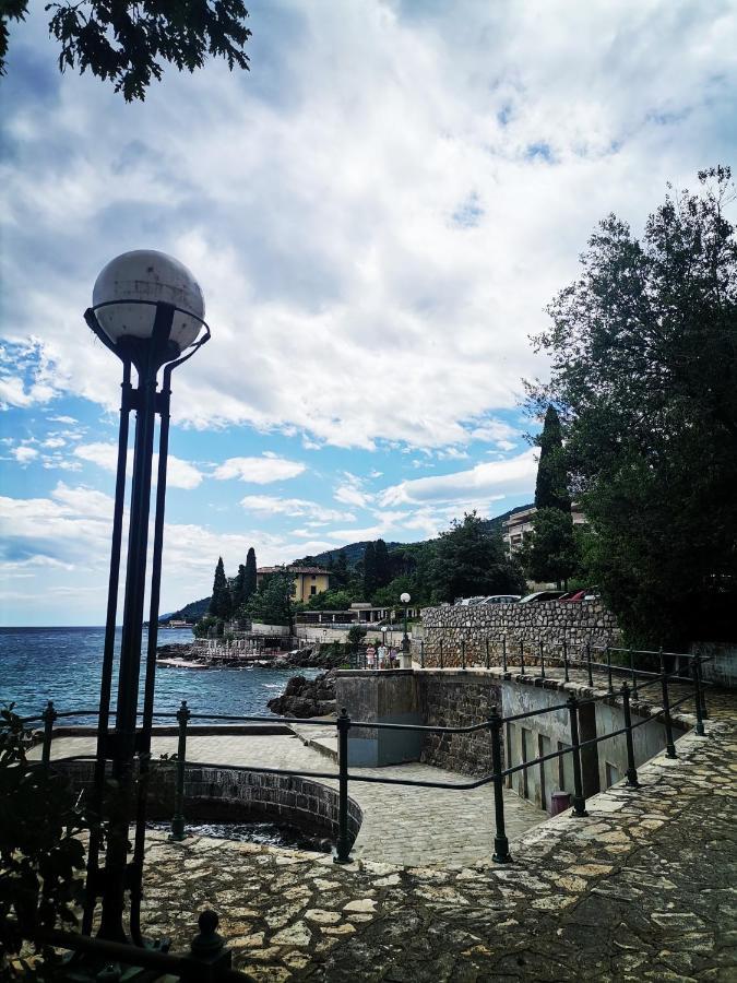 Apartment Grzin Lovran Εξωτερικό φωτογραφία